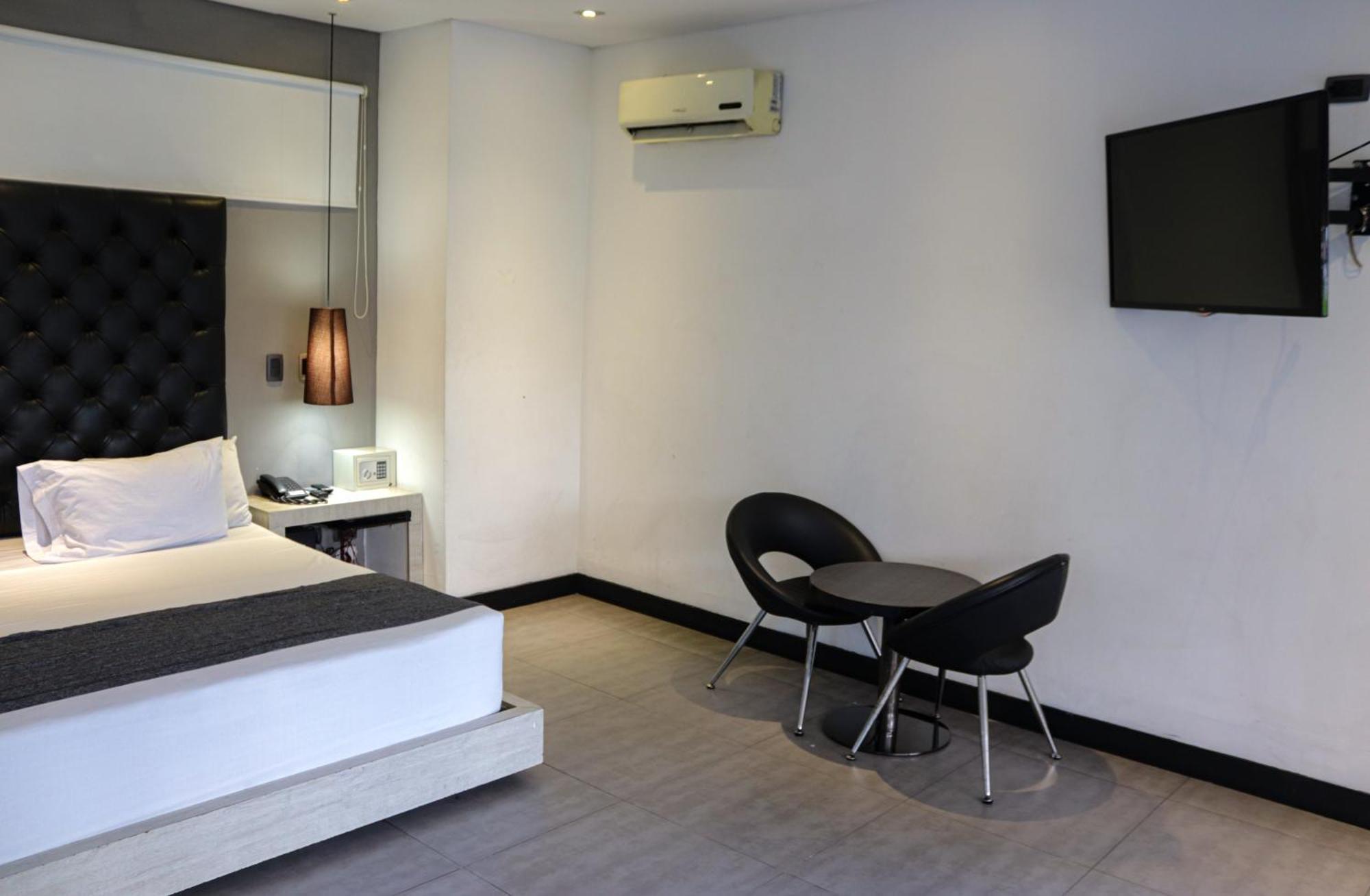 Hotel 47 Medellin Center Екстериор снимка