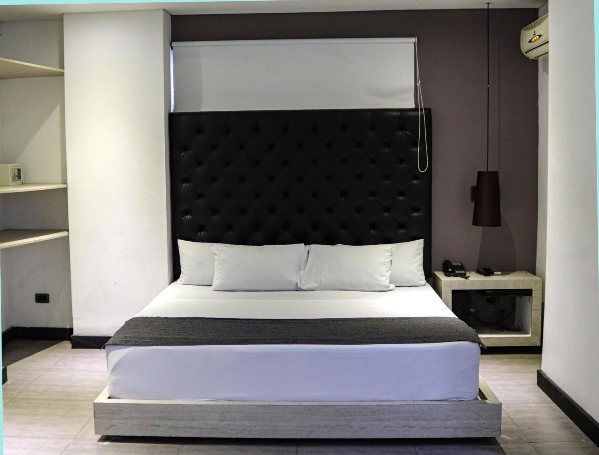 Hotel 47 Medellin Center Екстериор снимка