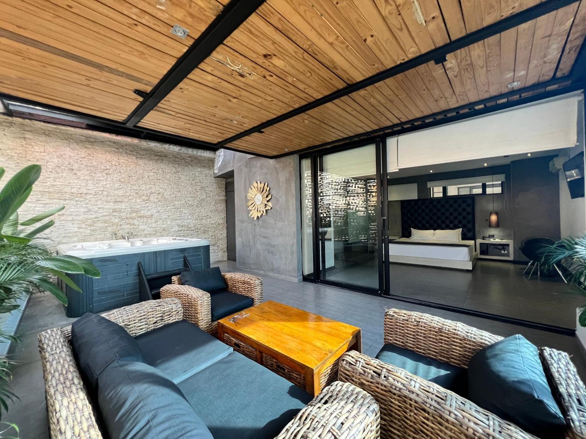 Hotel 47 Medellin Center Екстериор снимка